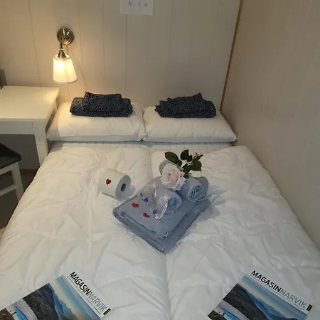 Stor Sentral Billig Med 1-8 Soveplasser Gratis Parkering Og Wifi 2 Soverom Appartamento